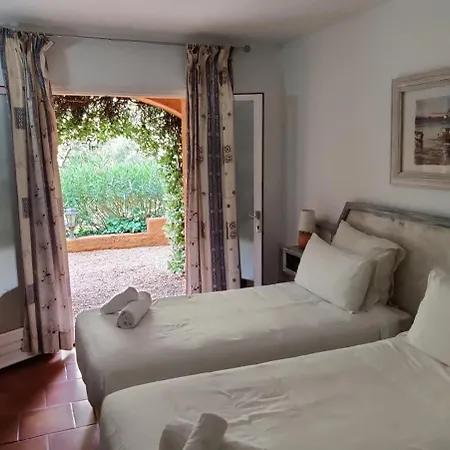 Hotel Athenopolis Grimaud