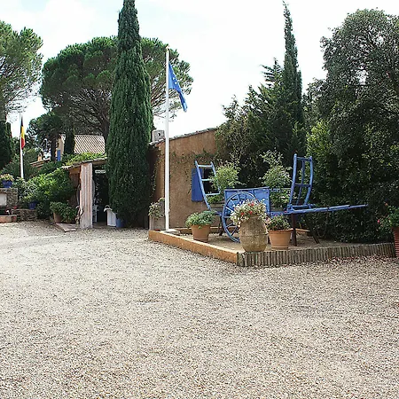 Hotel Athenopolis 3*
